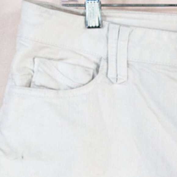 NYDJ white shorts 14 belt loop detail - Picture 4 of 4